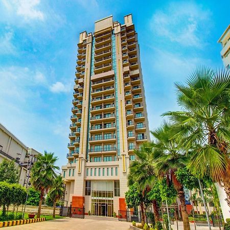 Rhythm Gurugram Hotel & Suites, Sohna Road คูร์เคาน์ ภายนอก รูปภาพ