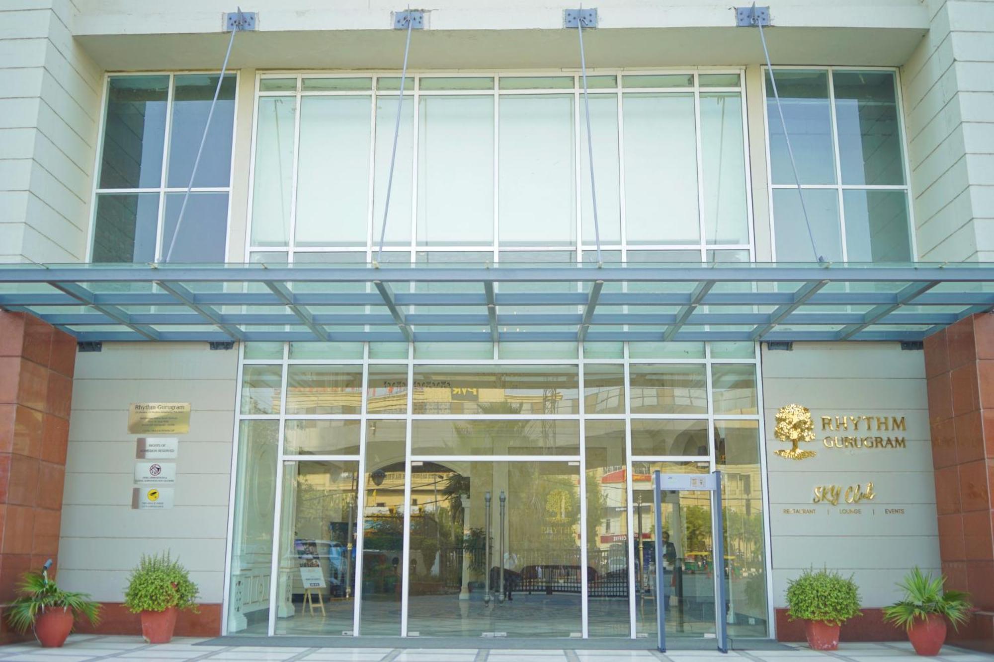 Rhythm Gurugram Hotel & Suites, Sohna Road คูร์เคาน์ ภายนอก รูปภาพ