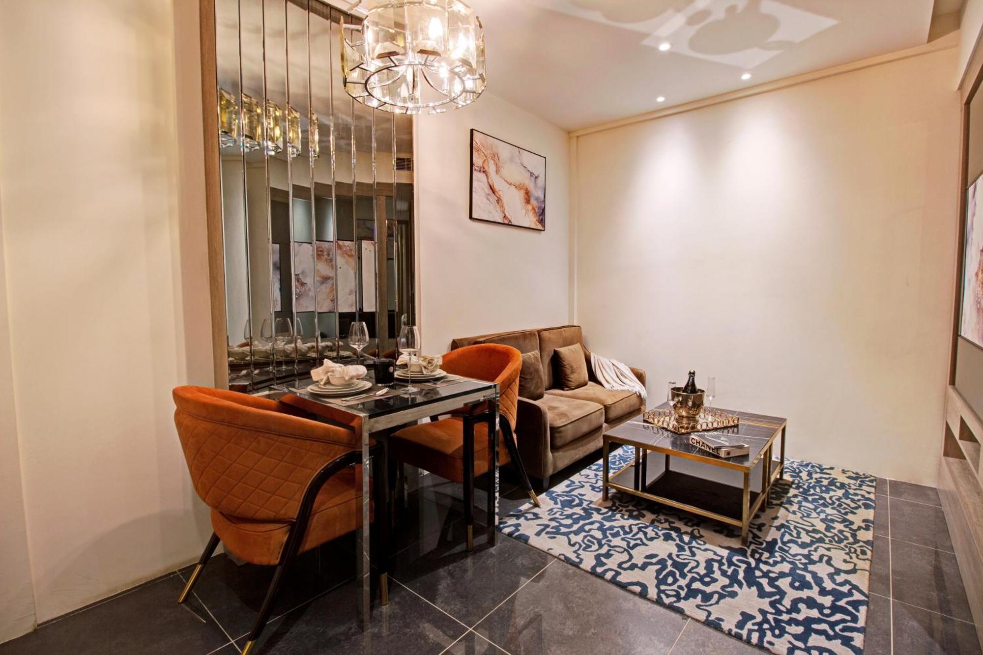 Rhythm Gurugram Hotel & Suites, Sohna Road คูร์เคาน์ ภายนอก รูปภาพ