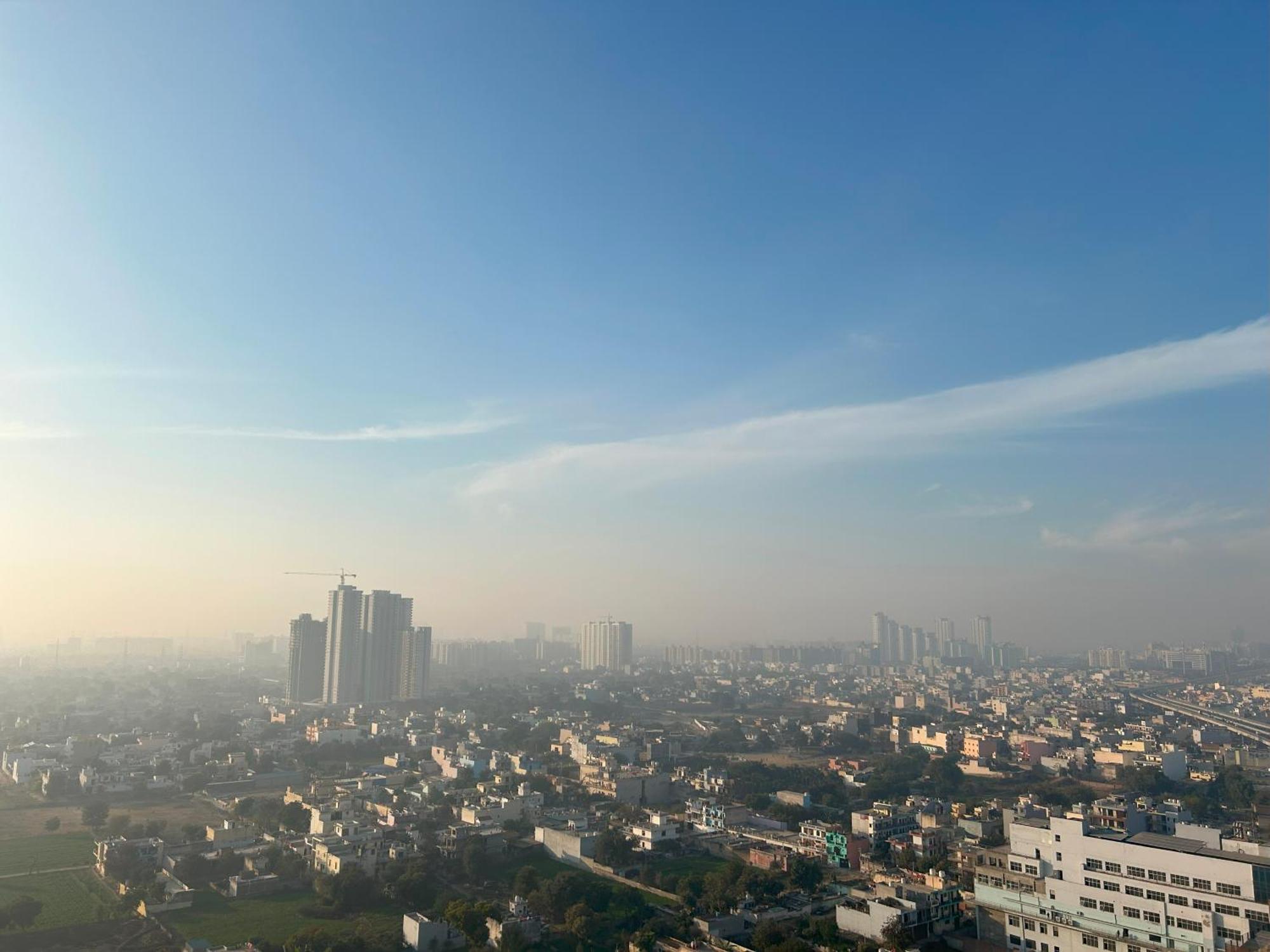 Rhythm Gurugram Hotel & Suites, Sohna Road คูร์เคาน์ ภายนอก รูปภาพ
